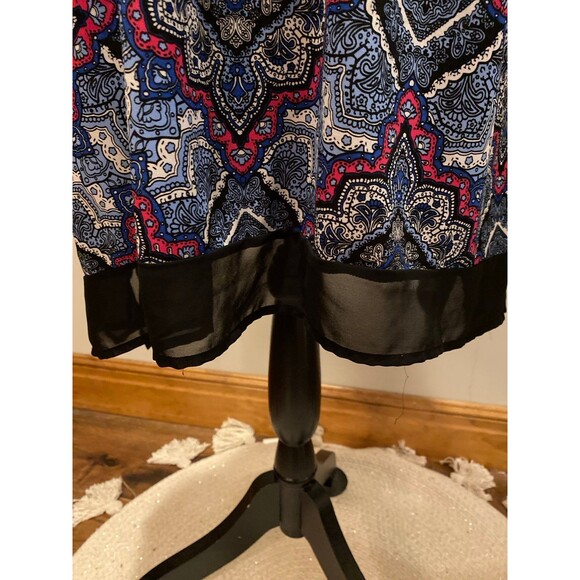 Cato Plus Top Blouse Size XL Blue Magenta Pattern Scarf Hem Stretchy Round Neck - Picture 7 of 12